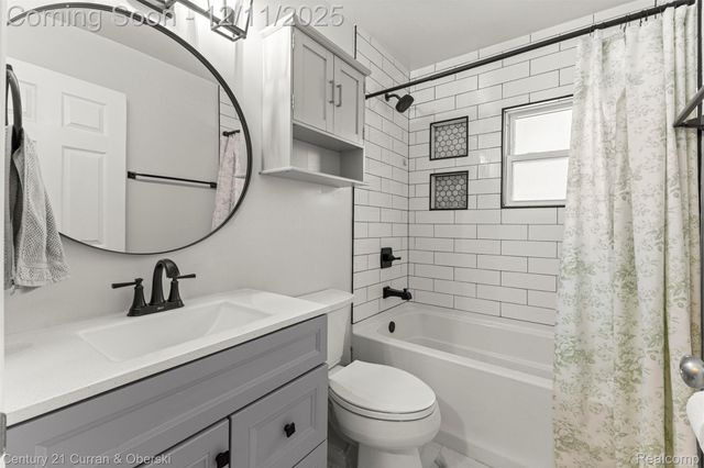 17271 Hamilton Avenue, Allen Park, MI 48101