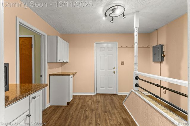 17271 Hamilton Avenue, Allen Park, MI 48101