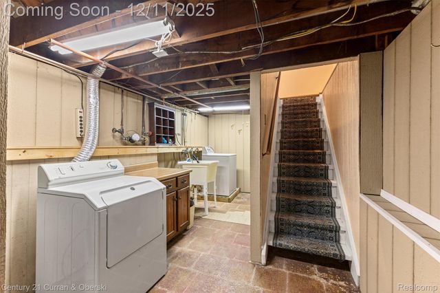 17271 Hamilton Avenue, Allen Park, MI 48101