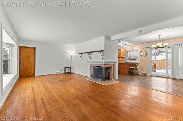 17271 Hamilton Avenue, Allen Park, MI 48101