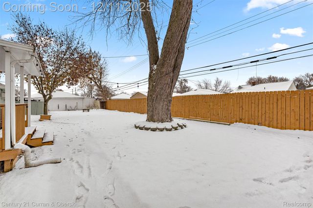 17271 Hamilton Avenue, Allen Park, MI 48101