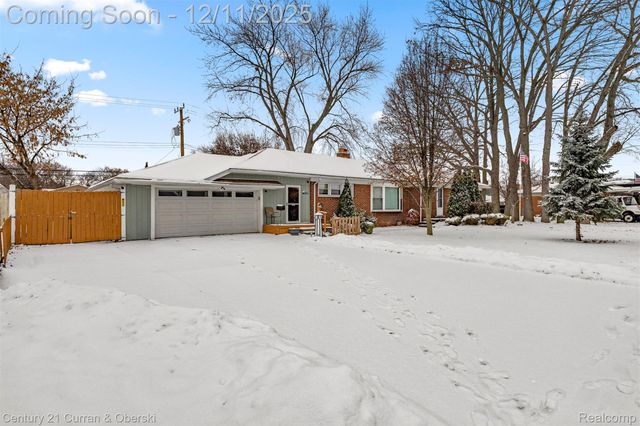 17271 Hamilton Avenue, Allen Park, MI 48101