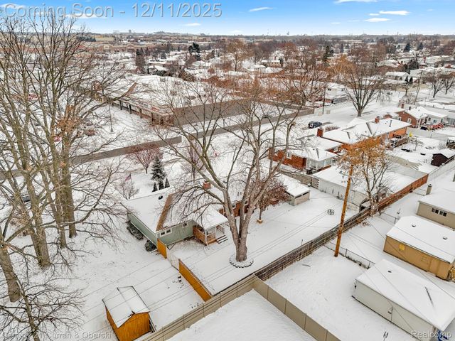 17271 Hamilton Avenue, Allen Park, MI 48101