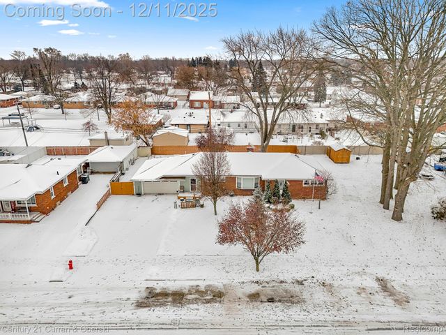 17271 Hamilton Avenue, Allen Park, MI 48101