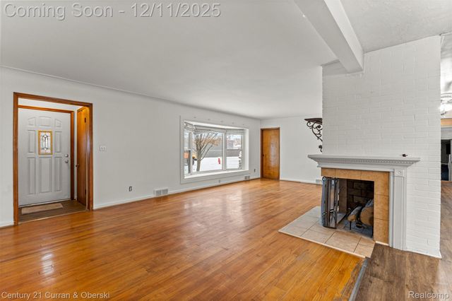 17271 Hamilton Avenue, Allen Park, MI 48101