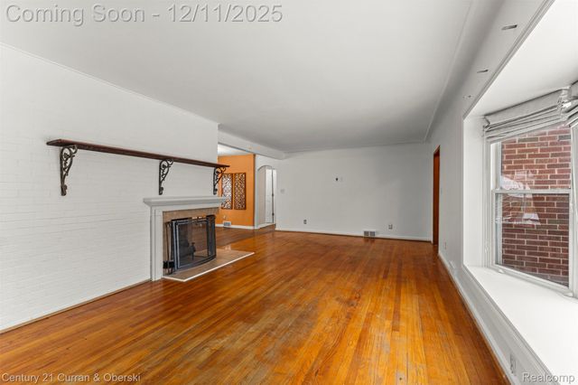 17271 Hamilton Avenue, Allen Park, MI 48101