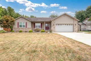 4822 Cedar Spring Drive, Highland, IL 62249