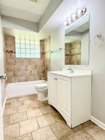 17060 Wausau Avenue, South Holland, IL 60473
