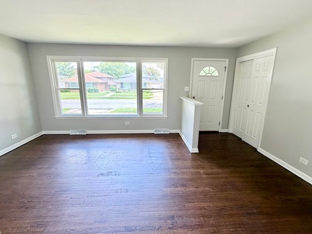 17060 Wausau Avenue, South Holland, IL 60473