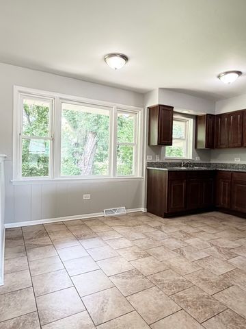 17060 Wausau Avenue, South Holland, IL 60473