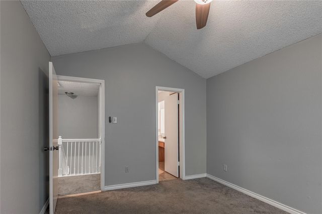 1228 Avenue O I, Huntsville, TX 77340