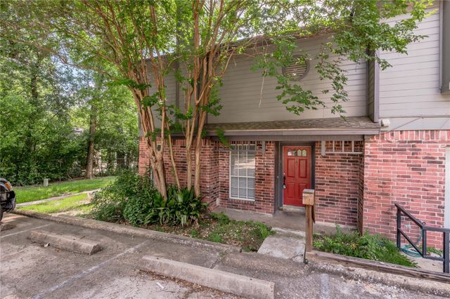 1228 Avenue O I, Huntsville, TX 77340