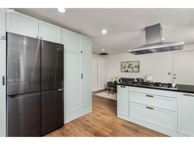 4725 Sw 207TH Ct, Beaverton, OR 97078