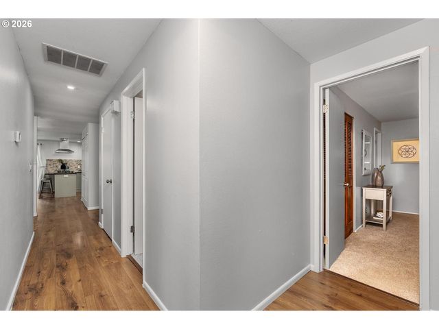 4725 Sw 207TH Ct, Beaverton, OR 97078