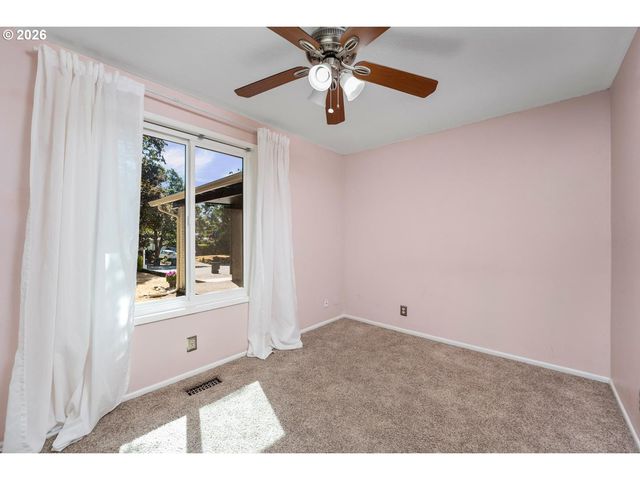 4725 Sw 207TH Ct, Beaverton, OR 97078