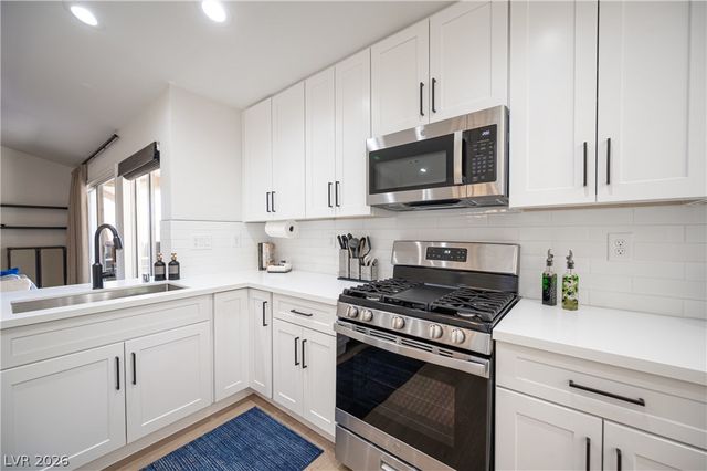 2548 Tumble Brook Drive, Las Vegas, NV 89134