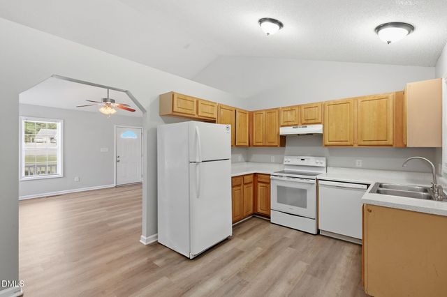 2003 Laurel Leaf Road, Zebulon, NC 27597