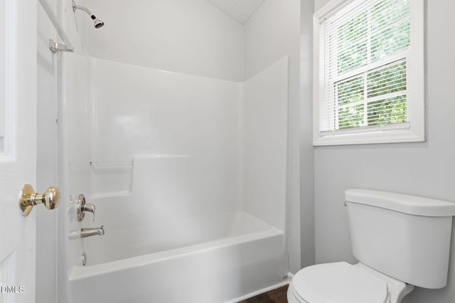 2003 Laurel Leaf Road, Zebulon, NC 27597
