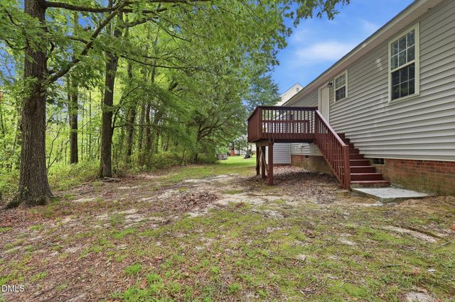 2003 Laurel Leaf Road, Zebulon, NC 27597