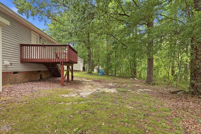2003 Laurel Leaf Road, Zebulon, NC 27597