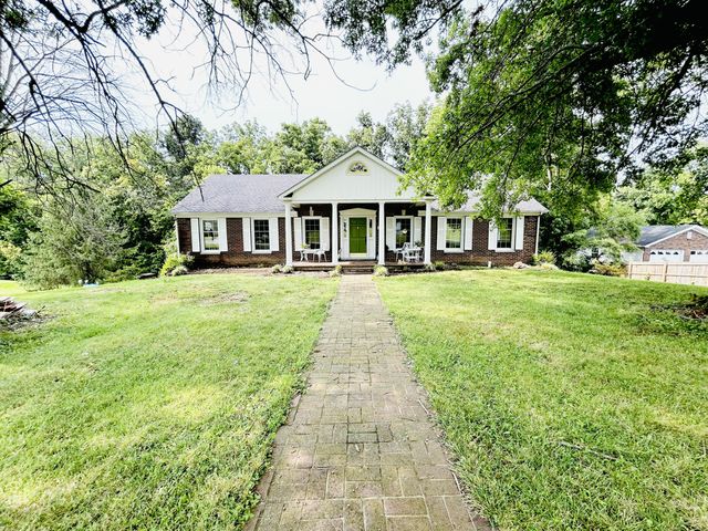 149 Mercer Avenue, Harrodsburg, KY 40330