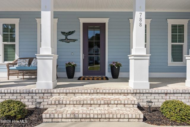 788 Breezewood Drive SE, Bolivia, NC 28422