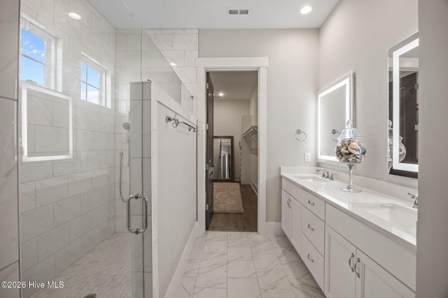 788 Breezewood Drive SE, Bolivia, NC 28422