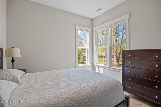 788 Breezewood Drive SE, Bolivia, NC 28422