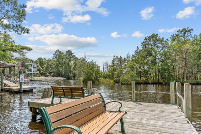 788 Breezewood Drive SE, Bolivia, NC 28422