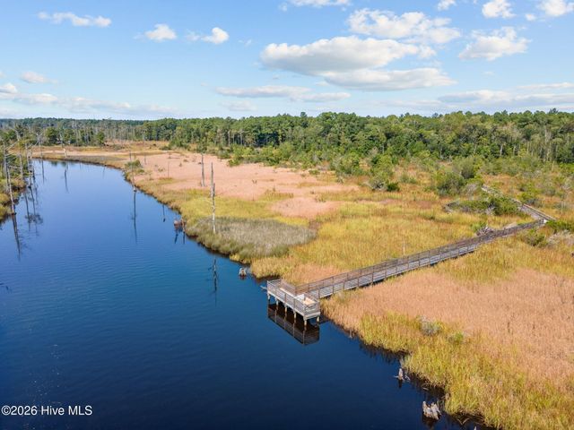 788 Breezewood Drive SE, Bolivia, NC 28422