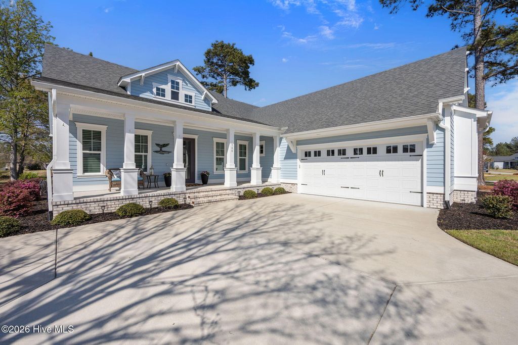 788 Breezewood Drive SE, Bolivia, NC 28422