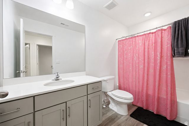 8584 W CORDERO DR, Magna, UT 84044