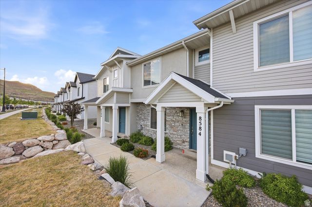 8584 W CORDERO DR, Magna, UT 84044