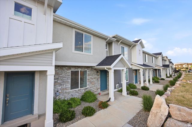 8584 W CORDERO DR, Magna, UT 84044