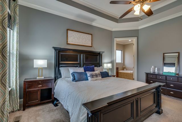 2683 Dunstan Place Dr, Thompsons Station, TN 37179