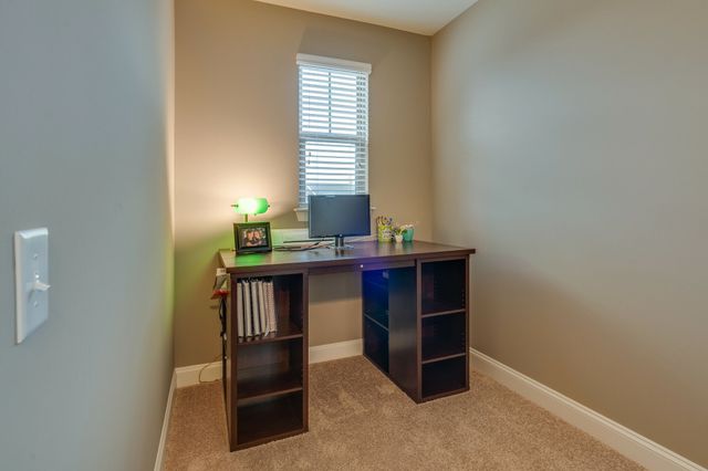 2683 Dunstan Place Dr, Thompsons Station, TN 37179