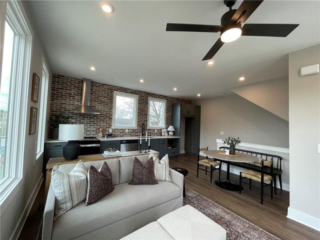 498 Burroughs Street SE 323, Atlanta, GA 30315