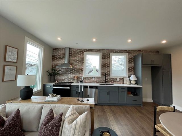 498 Burroughs Street SE 323, Atlanta, GA 30315