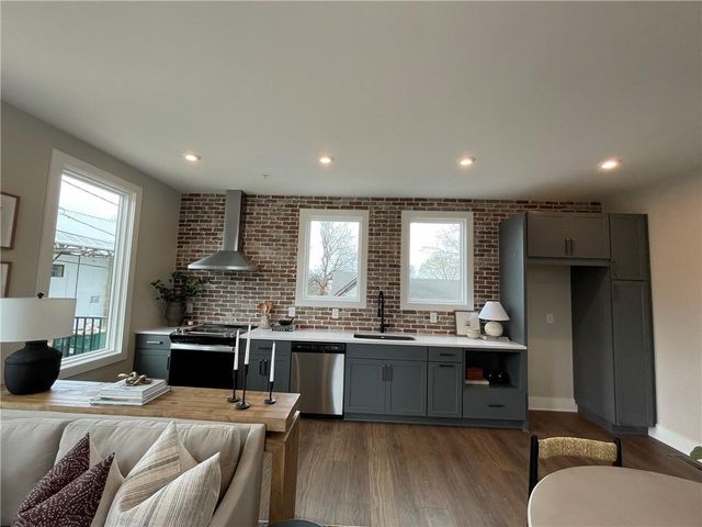 498 Burroughs Street SE 323, Atlanta, GA 30315