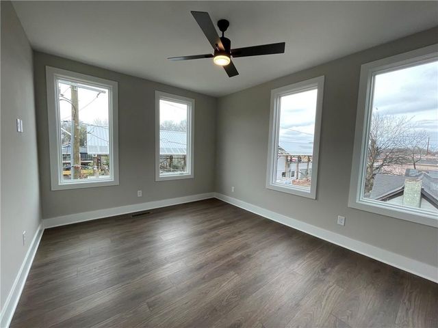 498 Burroughs Street SE 323, Atlanta, GA 30315