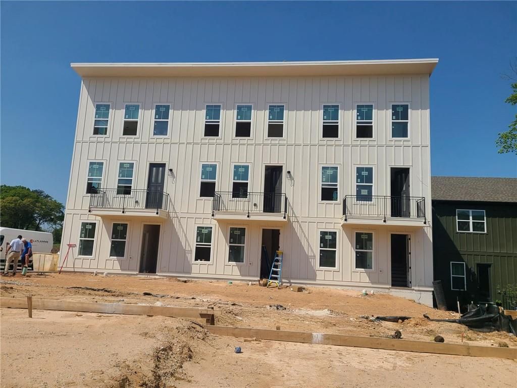 498 Burroughs Street SE 323, Atlanta, GA 30315