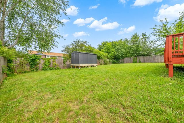1507 Sunshine Dr, Clarksville, TN 37042