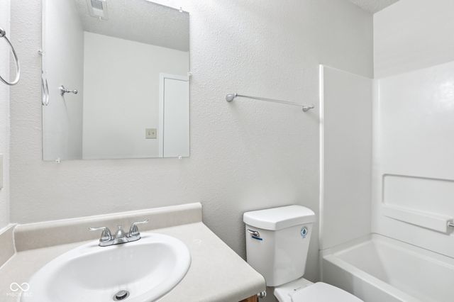 13355 Heroic Way, Fishers, IN 46037