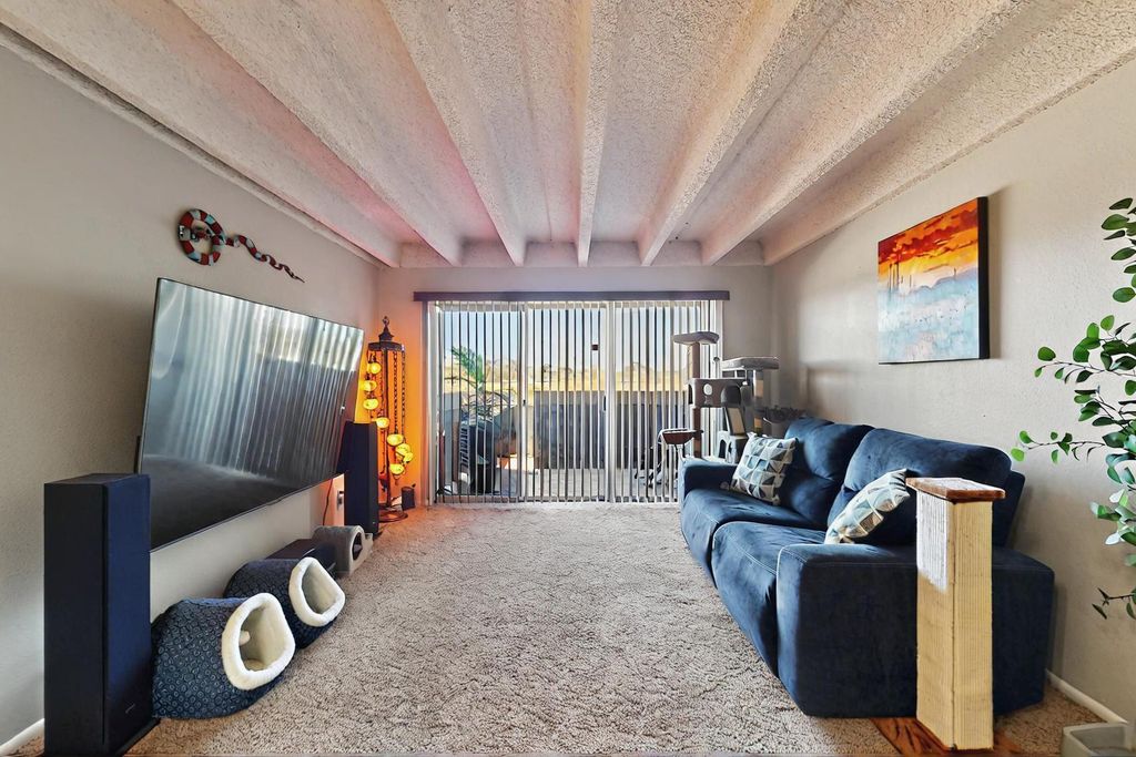 1100 ALVARADO Drive SE 211, Albuquerque, NM 87108