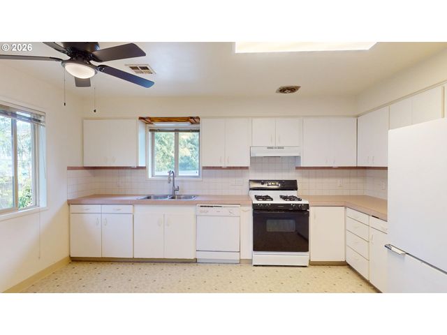 5707 Se DIVISION St Se, Portland, OR 97206