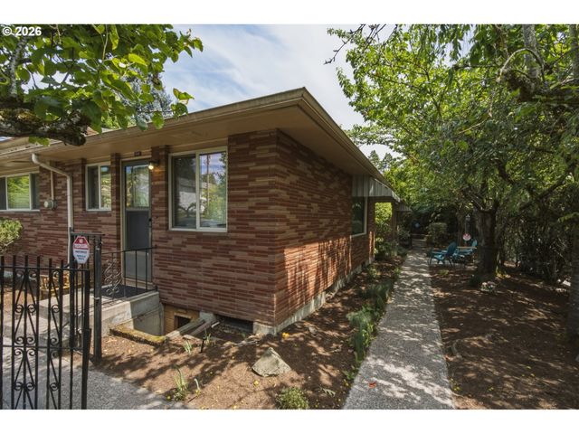 5707 Se DIVISION St Se, Portland, OR 97206