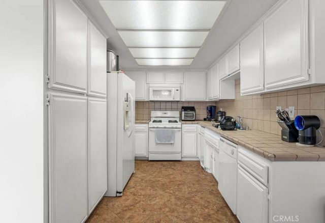 1110 W 10th 105, San Pedro, CA 90731