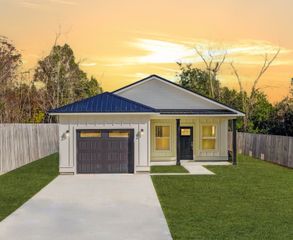 150 Bayou Avenue, Panama City, FL 32401