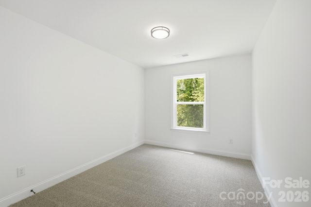 114 7th Avenue SE, Hickory, NC 28602