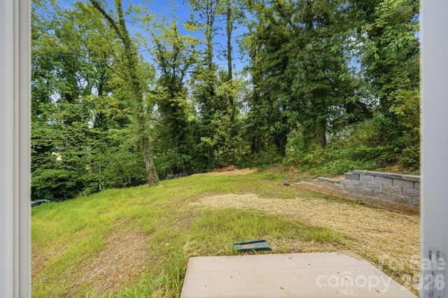 114 7th Avenue SE, Hickory, NC 28602